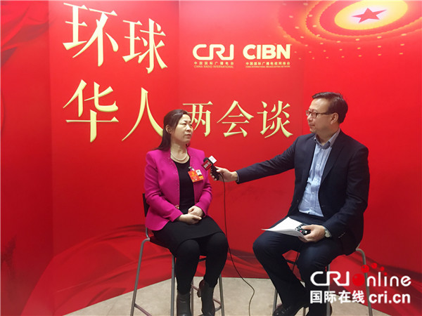 全國(guó)人(rén)大(dà)代表、民(mín)盟邢台市(shì)委副主委陳鳳珍接受記者專訪